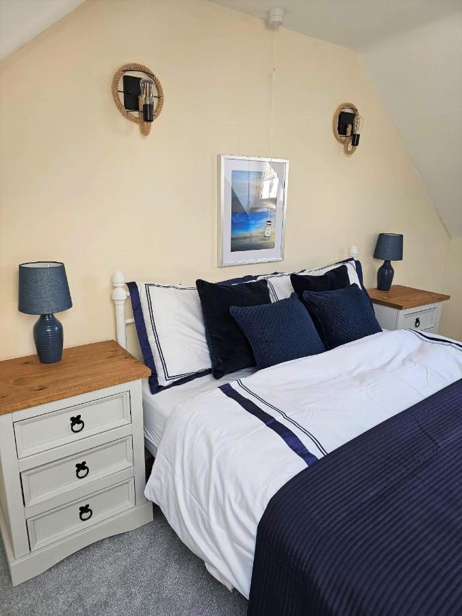 Bosun'S Cottage Luxury Stay In The Heart Of Town 웨이머스만 외부 사진