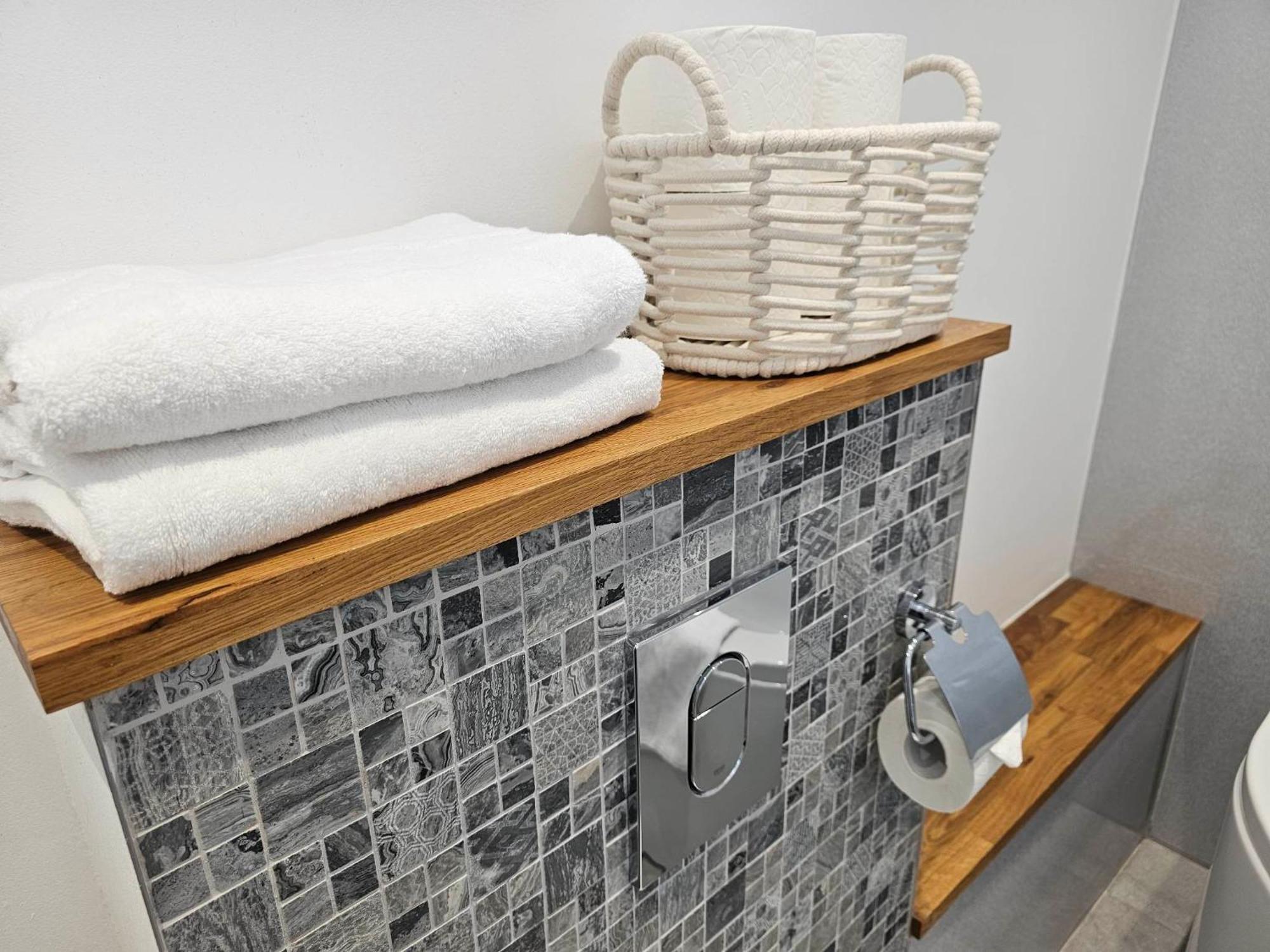 Bosun'S Cottage Luxury Stay In The Heart Of Town 웨이머스만 외부 사진